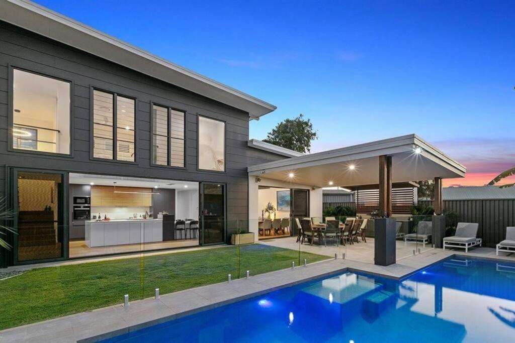 Beachside Buddina Luxury Family House 5 Bedrooms Exterior foto